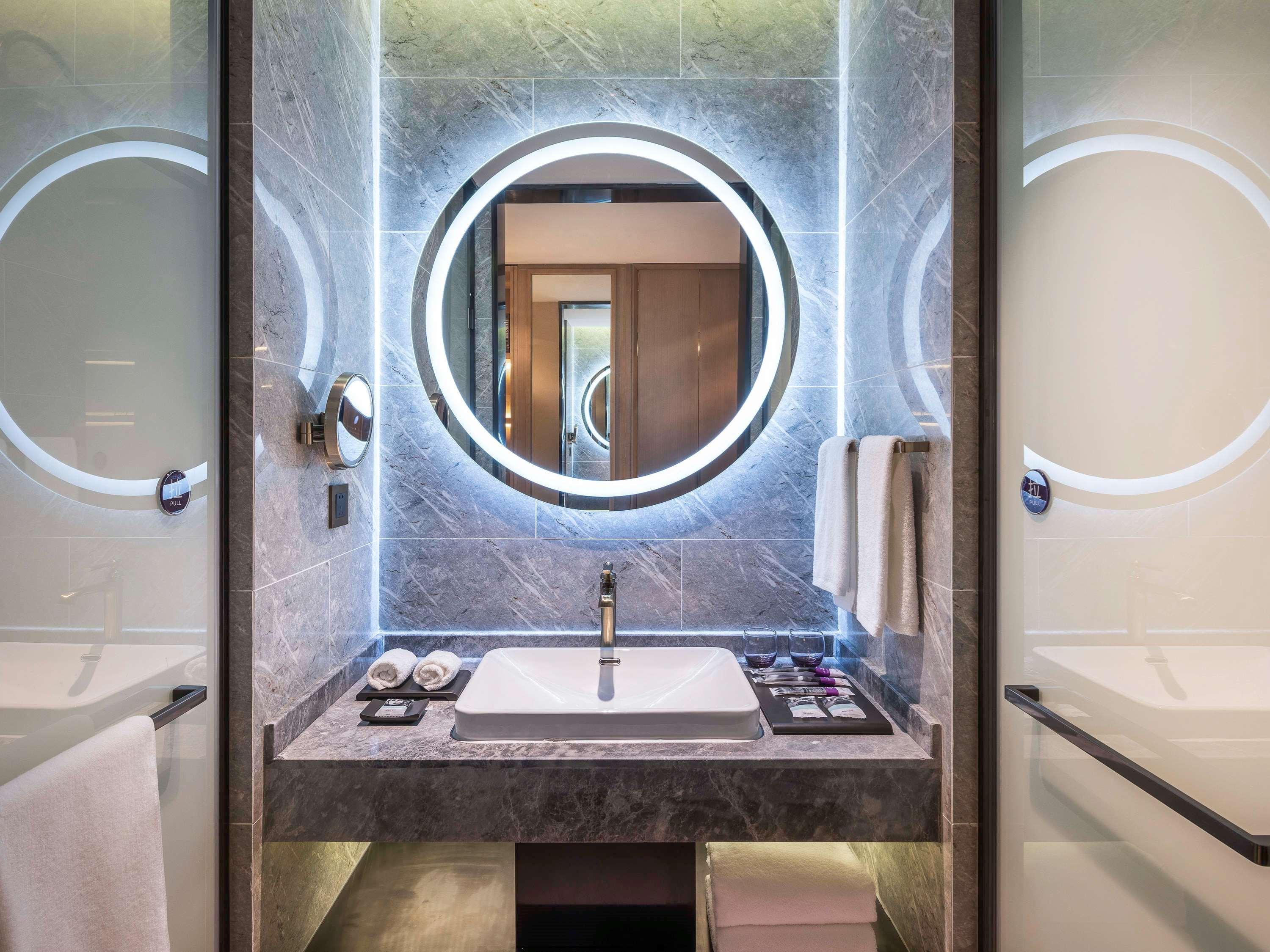 Mercure Shanghai Jiuting Екстер'єр фото