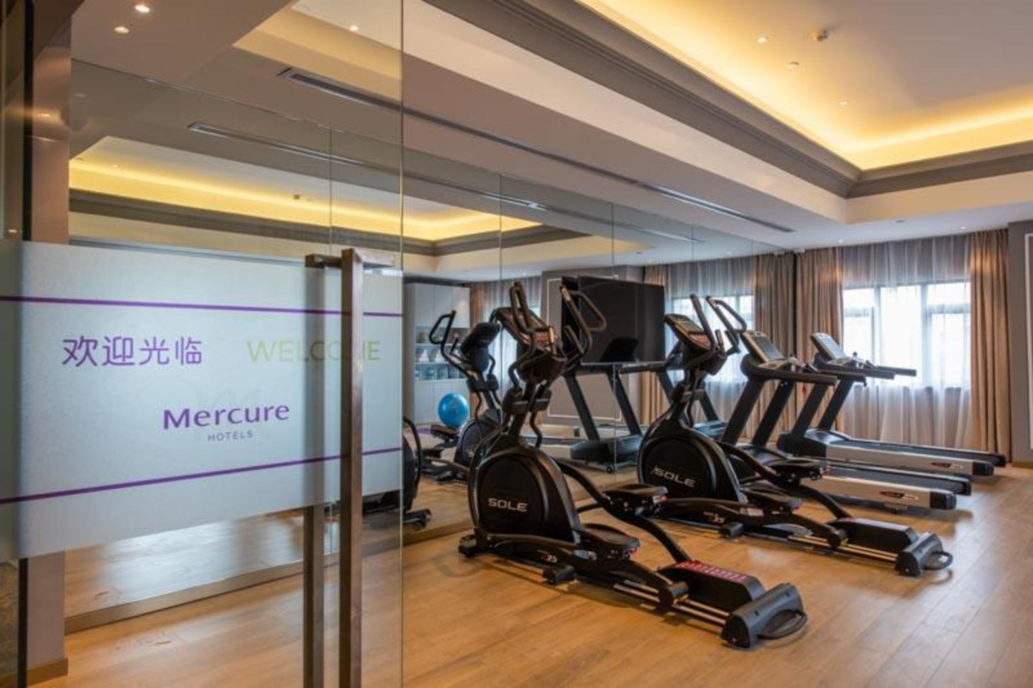 Mercure Shanghai Jiuting Екстер'єр фото