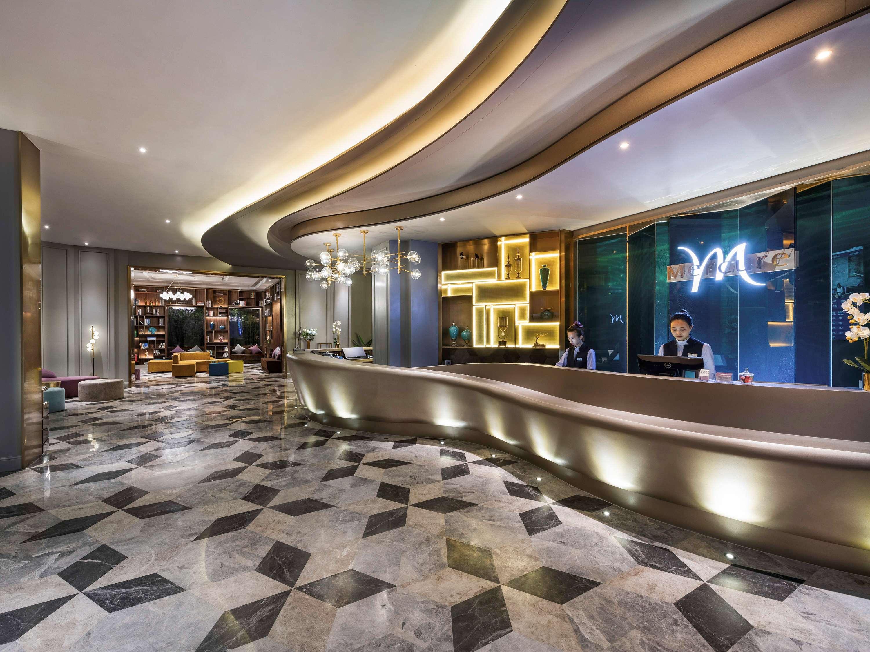Mercure Shanghai Jiuting Екстер'єр фото