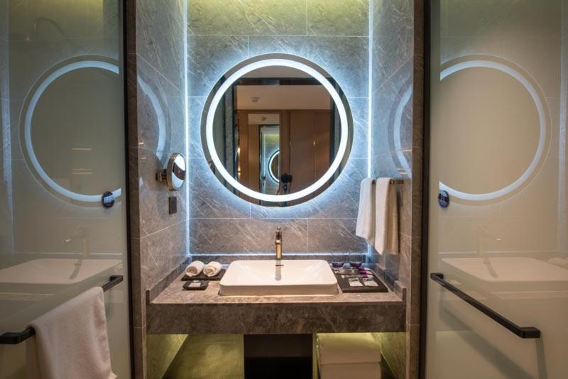 Mercure Shanghai Jiuting Екстер'єр фото