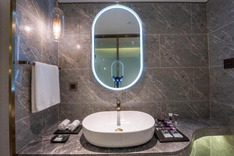 Mercure Shanghai Jiuting Екстер'єр фото
